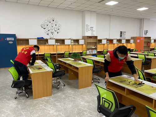 濟寧職業(yè)技術(shù)學院電子信息工程系聯(lián)想班開展志愿服務(wù)活動，為城市書屋提供信息技術(shù)咨詢服務(wù)